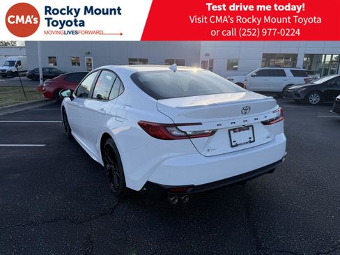 New 2026 Toyota Camry SE image 5
