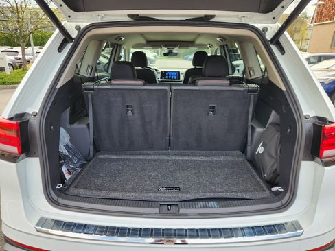 Used 2025 Volkswagen Atlas Peak Edition SE image 20