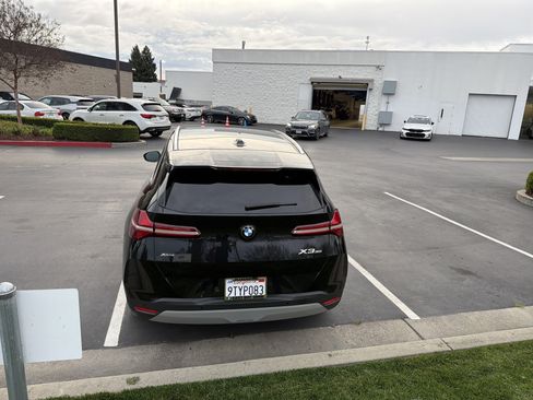 Used 2025 BMW X3 xDrive30i w/ Premium Package image 14