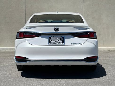 Used 2025 Lexus ES 300h w/ Premium Package FWD image 6
