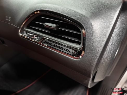 Used 2022 Dodge Challenger SRT Hellcat image 15