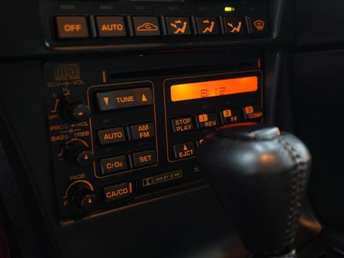 Used 1993 Chevrolet Corvette Coupe RWD image 25
