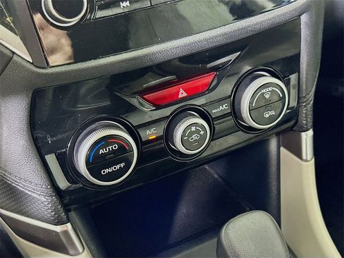 Used 2019 Subaru Forester Premium image 25
