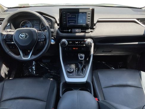 Used 2021 Toyota RAV4 XLE Premium AWD/4WD image 10