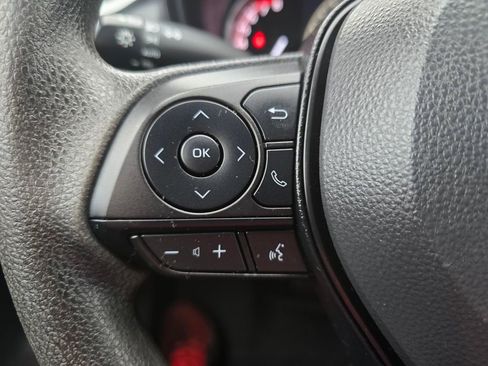 Used 2023 Toyota RAV4 XLE image 20