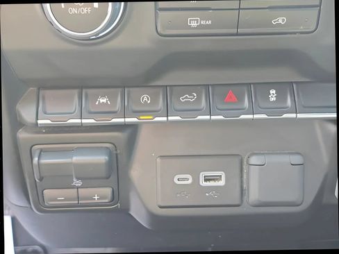 Used 2024 Chevrolet Silverado 1500 Custom w/ Rally Edition AWD/4WD image 26