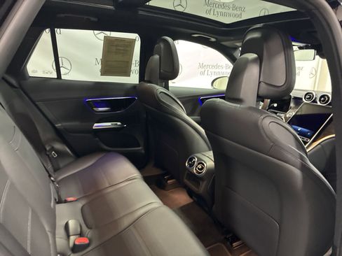 Used 2025 Mercedes-Benz GLC 300 GLC 300 image 29