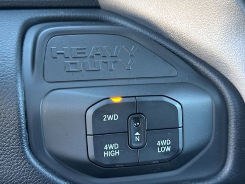 New 2026 RAM 2500 Big Horn AWD/4WD image 36