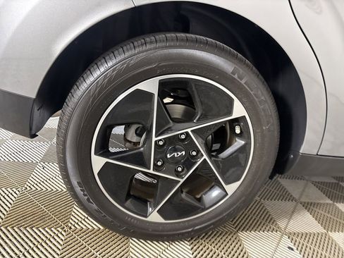 Used 2024 Kia Soul EX FWD image 30