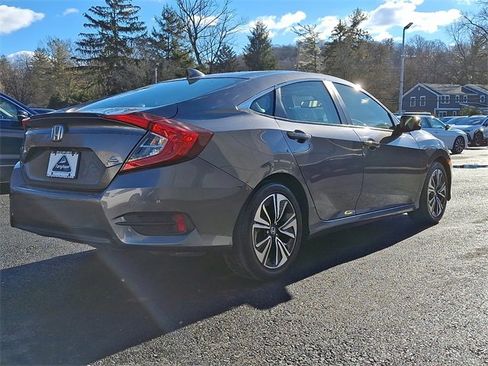 Certified 2018 Honda Civic EX-L image 6