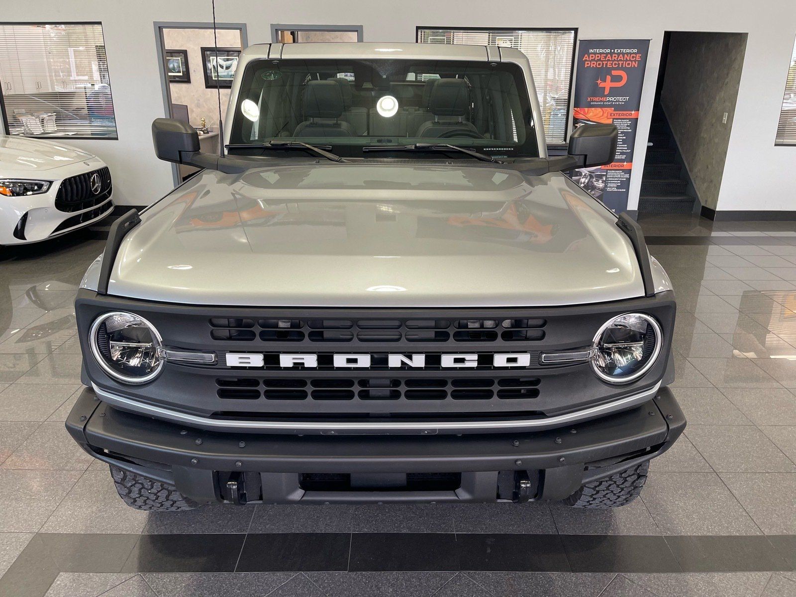 Used 2023 Ford Bronco Black Diamond AWD/4WD image 9
