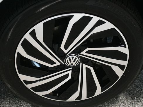 Used 2020 Volkswagen Jetta SEL Premium FWD image 21