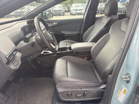 Used 2024 Volkswagen ID.4 S RWD image 17