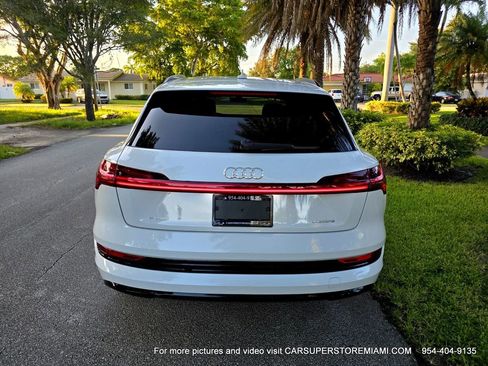 Used 2021 Audi e-tron Premium w/ Convenience Plus Package image 15