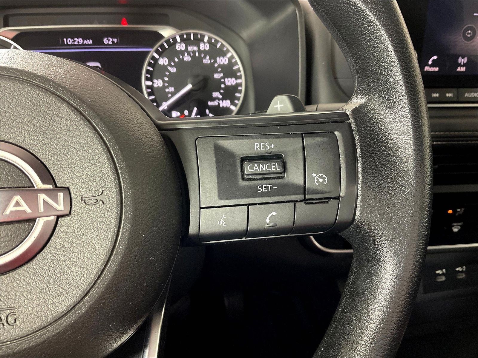 Used 2024 Nissan Rogue S AWD/4WD image 12