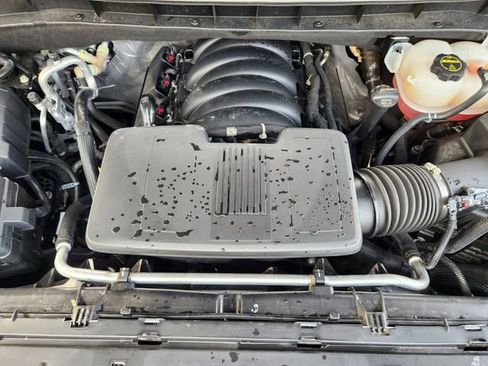 Used 2025 Chevrolet Tahoe Z71 w/ Comfort Package image 34