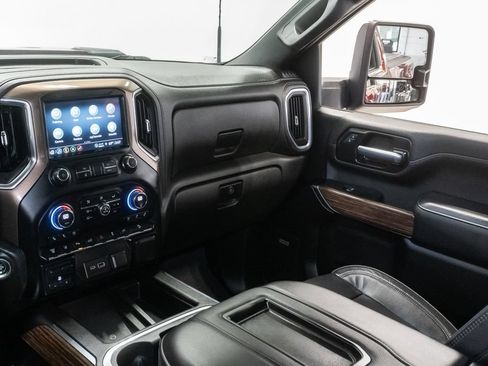 Used 2021 Chevrolet Silverado 2500 High Country w/ Z71 Off-Road Package AWD/4WD image 13