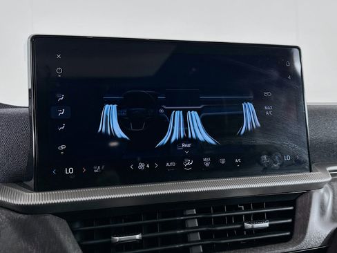 Used 2025 Ford Explorer Platinum w/ LUX Leather Package image 24