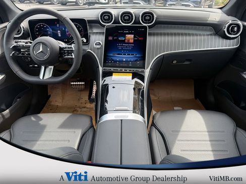 Used 2026 Mercedes-Benz GLC 300 4MATIC image 2