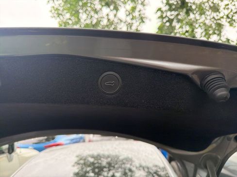 Used 2025 Tesla Model 3 Long Range image 10