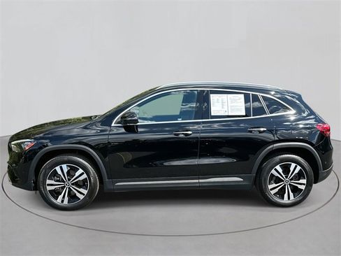 Certified 2025 Mercedes-Benz GLA 250 4MATIC image 2