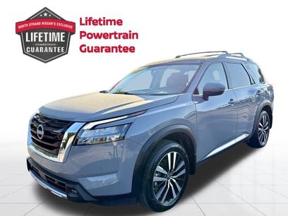 Certified 2025 Nissan Pathfinder Platinum