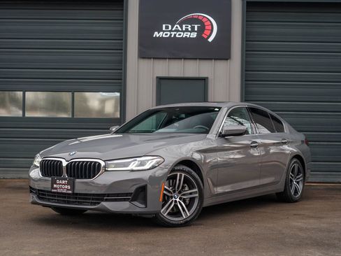 Used 2021 BMW 530i w/ Convenience Package image 3