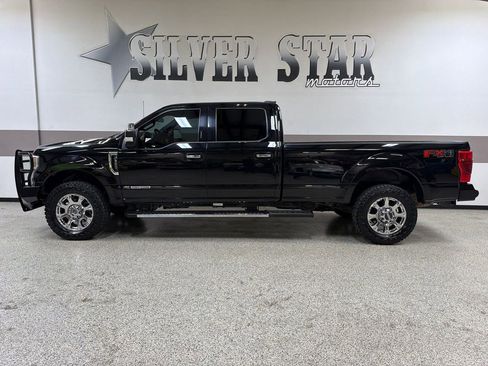 Used 2022 Ford F350 Lariat w/ Lariat Ultimate Package AWD/4WD image 5