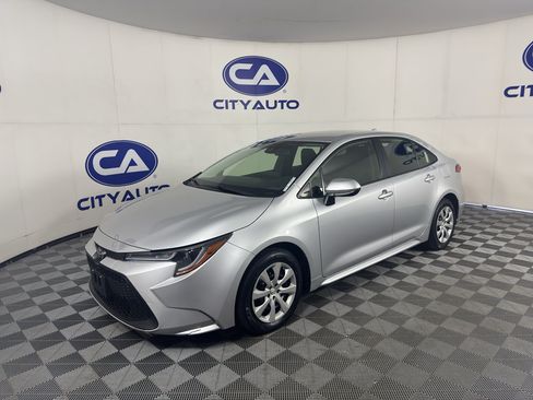 Used 2022 Toyota Corolla LE FWD image 7