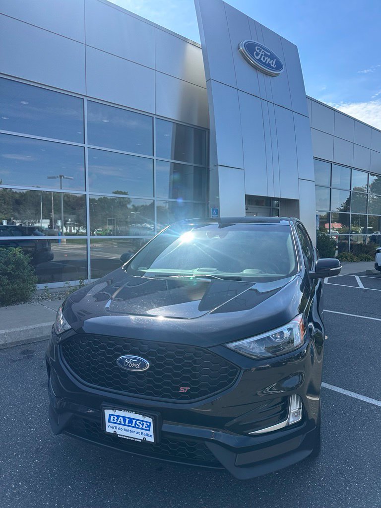 Used 2019 Ford Edge ST AWD/4WD image 2