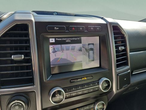 Used 2019 Ford Expedition Platinum RWD image 9