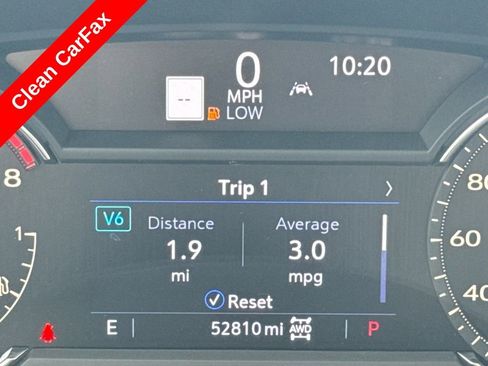 Used 2023 Cadillac XT5 Premium Luxury w/ LPO, Floor Liner Package image 3