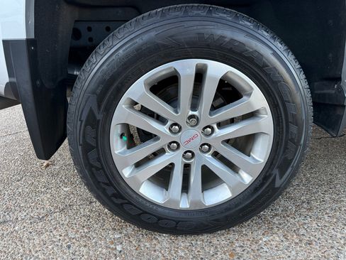 Used 2019 GMC Canyon SLT w/ Driver Alert Package image 7