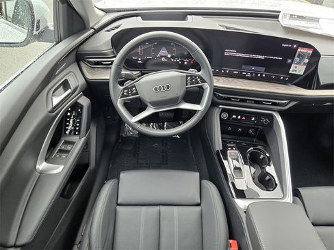 New 2025 Audi Q5 Premium Plus image 13