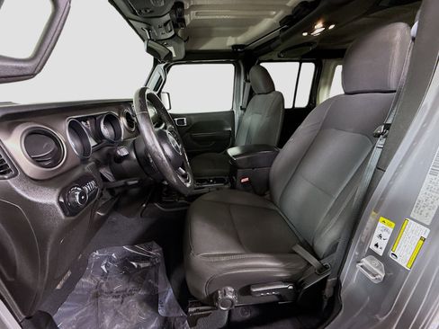 Used 2019 Jeep Wrangler Unlimited Sport S image 22