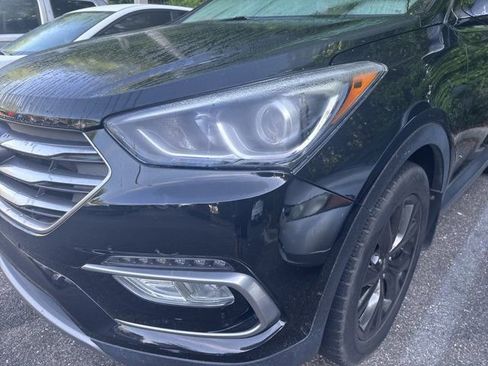 Used 2018 Hyundai Santa Fe Sport w/ Cargo Package FWD image 7