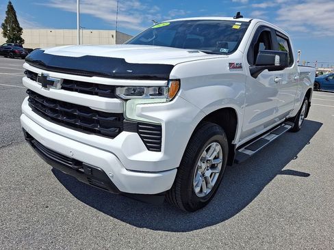 Used 2024 Chevrolet Silverado 1500 RST w/ Convenience Package II AWD/4WD image 4