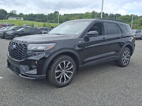 New 2026 Ford Explorer ST-Line AWD/4WD image 2