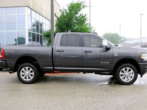 Used 2023 RAM 2500 Laramie AWD/4WD image 4