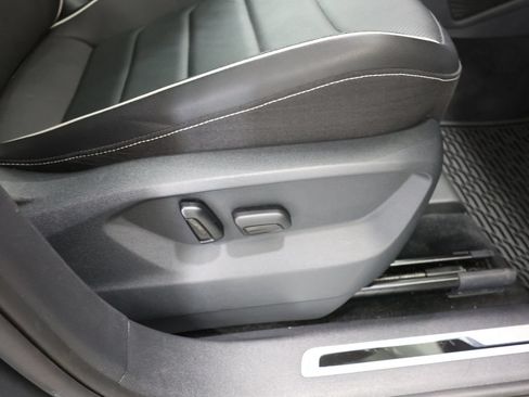 Used 2024 Volkswagen Tiguan SEL R-Line AWD/4WD image 22