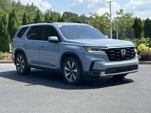 Used 2024 Honda Pilot Elite image 2