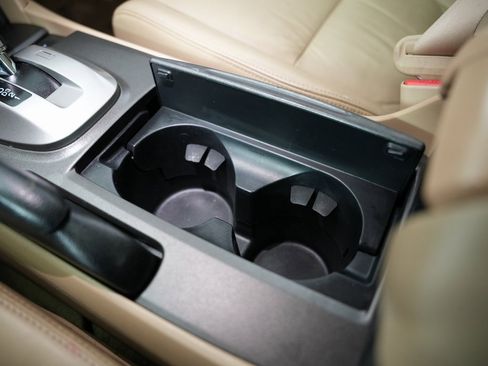 Used 2011 Honda Accord EX-L image 28