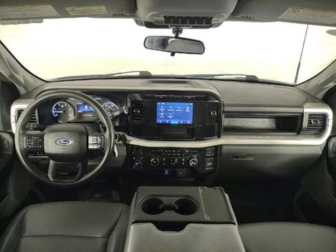 Used 2024 Ford F250 XL AWD/4WD image 16