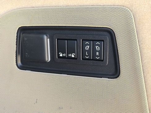 Used 2023 Cadillac Escalade ESV Premium Luxury w/ LPO, Radiant Package image 35