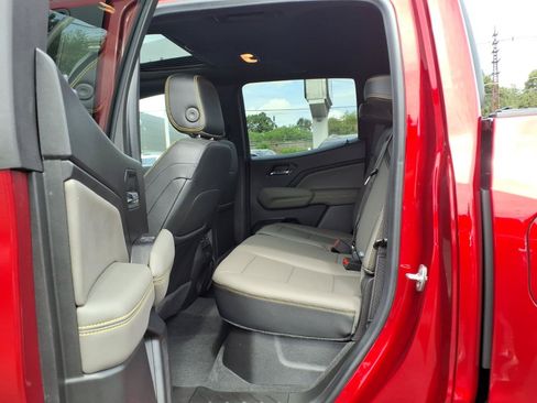 Used 2024 Chevrolet Colorado ZR2 w/ ZR2 Convenience Package III AWD/4WD image 15