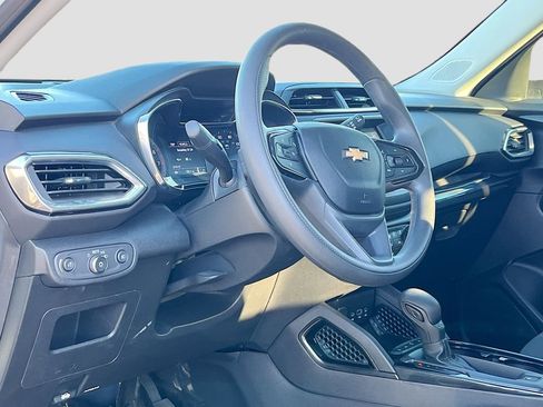 Used 2023 Chevrolet TrailBlazer LT image 9