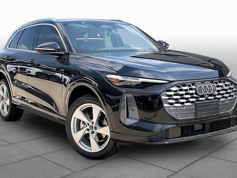 Used 2026 Audi Q5 Premium AWD/4WD image 2