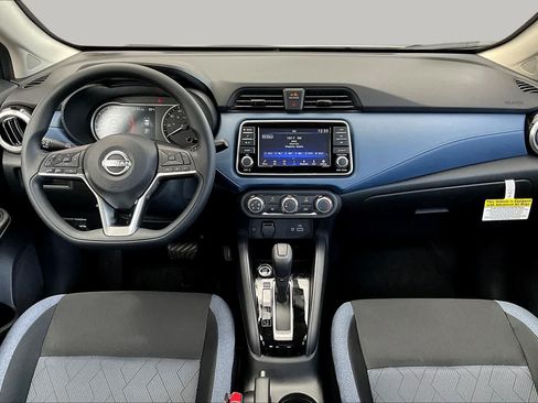 New 2025 Nissan Versa SV w/ Trunk Package FWD image 5