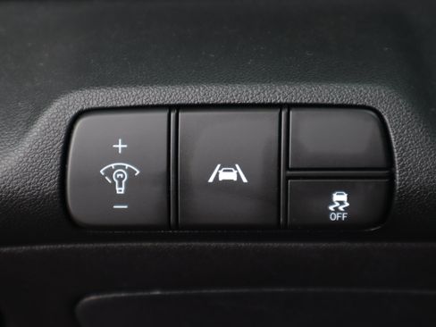 Used 2023 Hyundai Elantra Limited FWD image 23