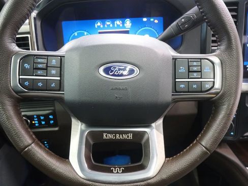 Used 2025 Ford F450 King Ranch w/ FX4 Off-Road Package image 32